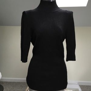 3:4 sleeve sweater with open back